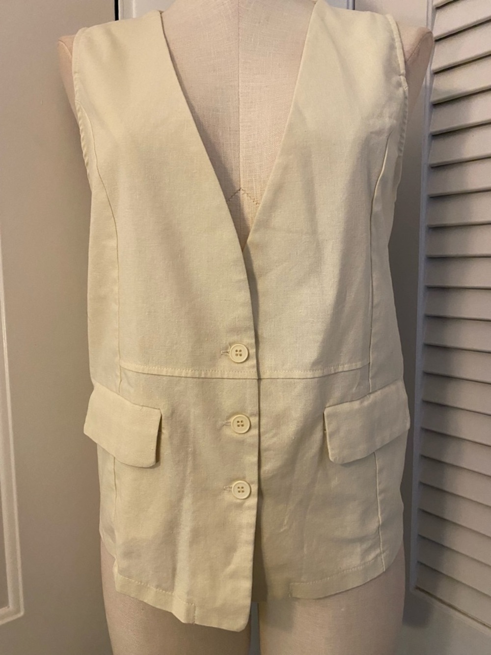 Cream Button-Front Women's Vest- Size Medium